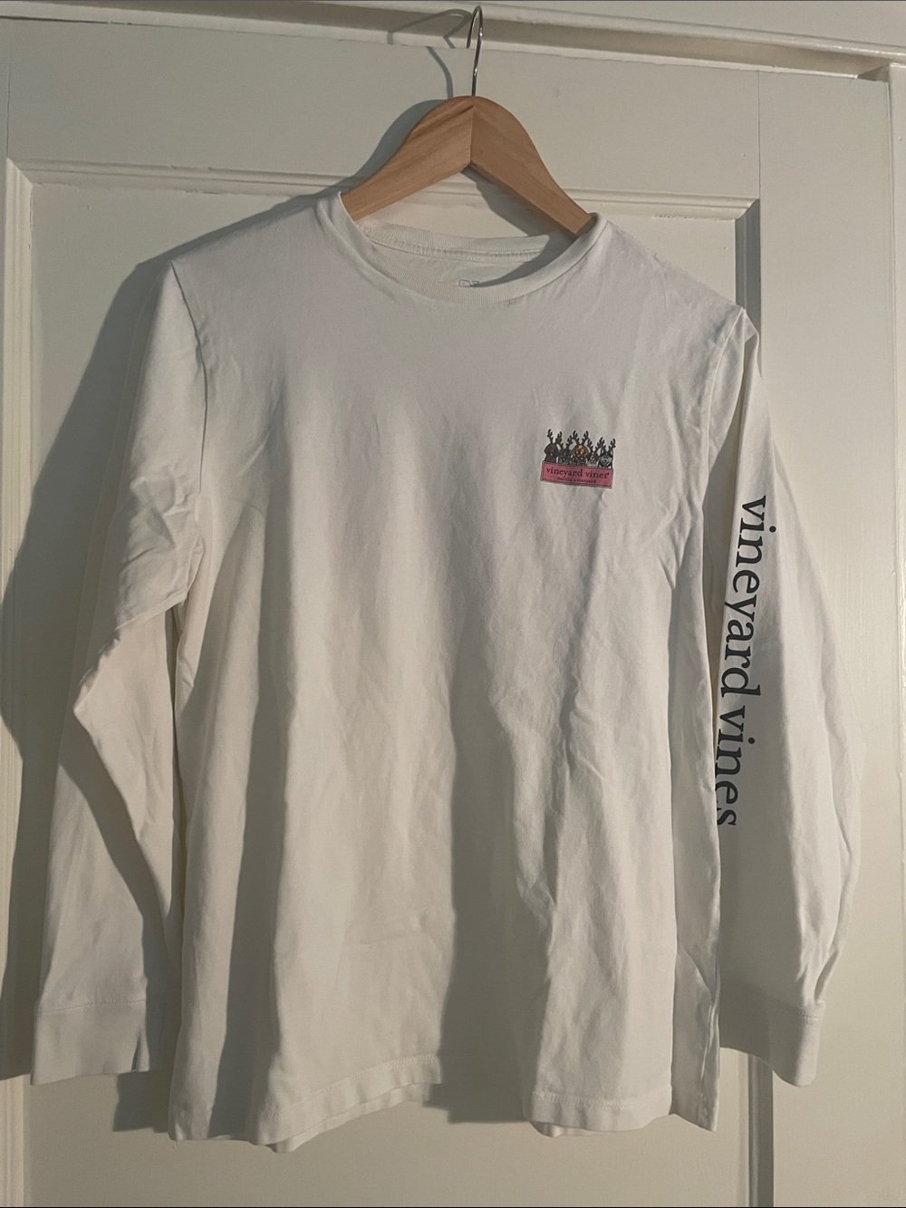 Boys XL Vineyard Vines Christmas themed dogs with antlers long sleeve tee.